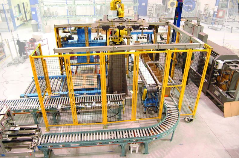 Combined robotic palletizing system and case packer